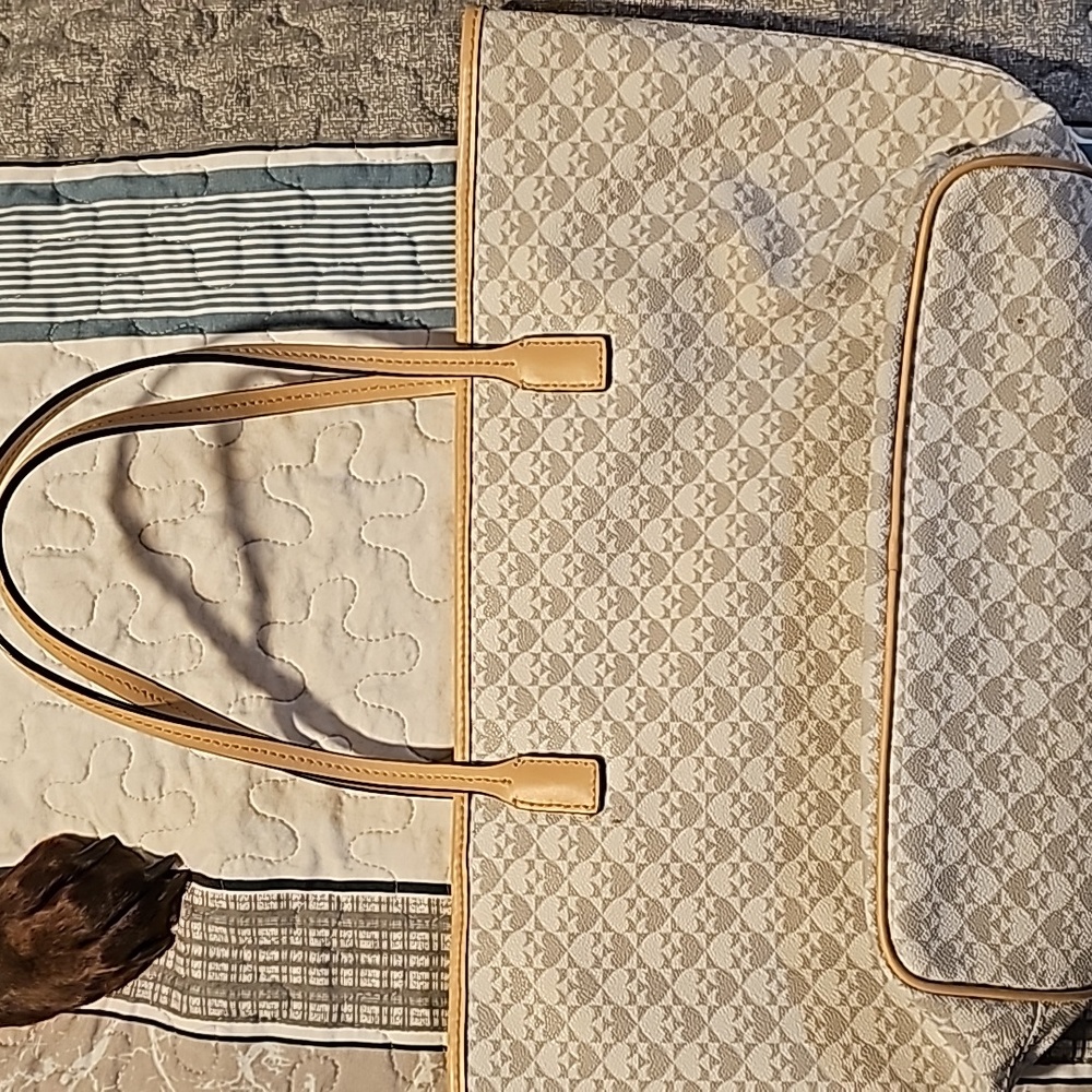 Kate Spade purse - Picture 4 of 16